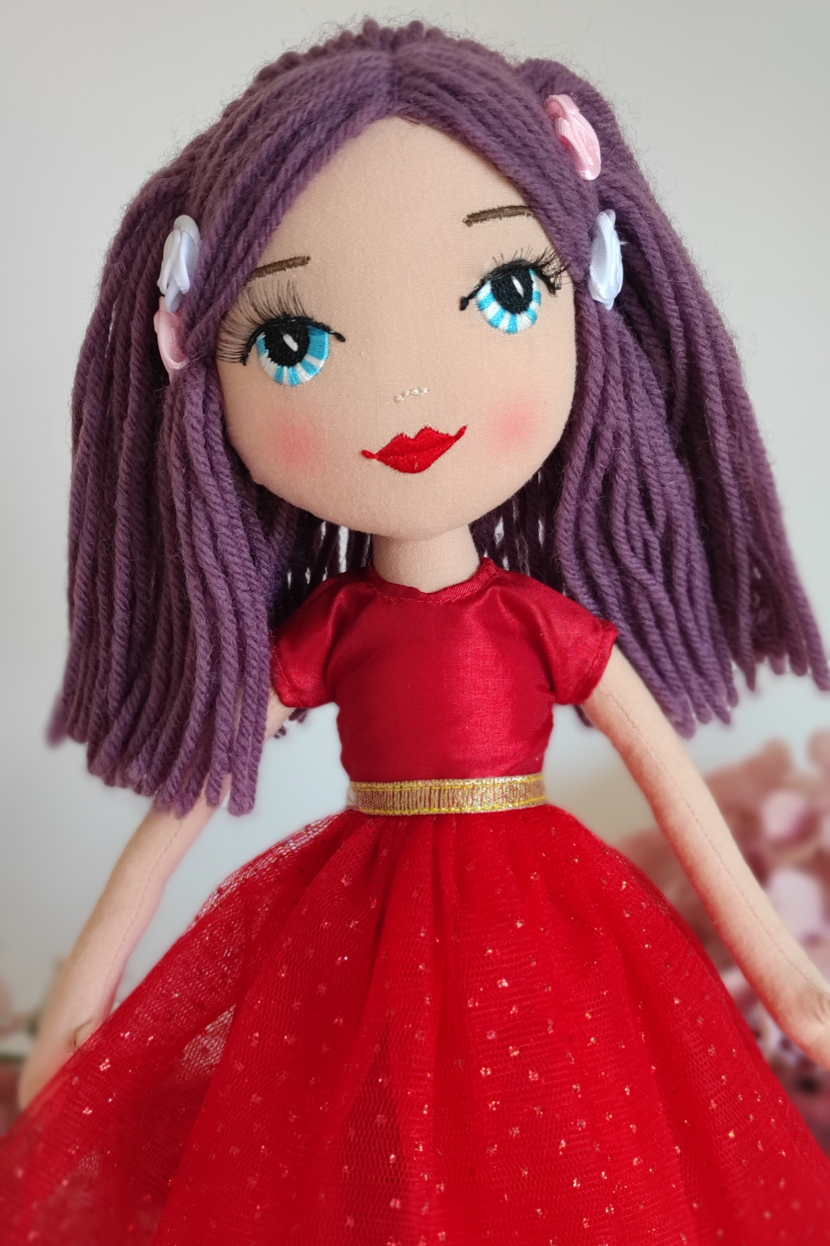 muñeca con vestido de fiesta