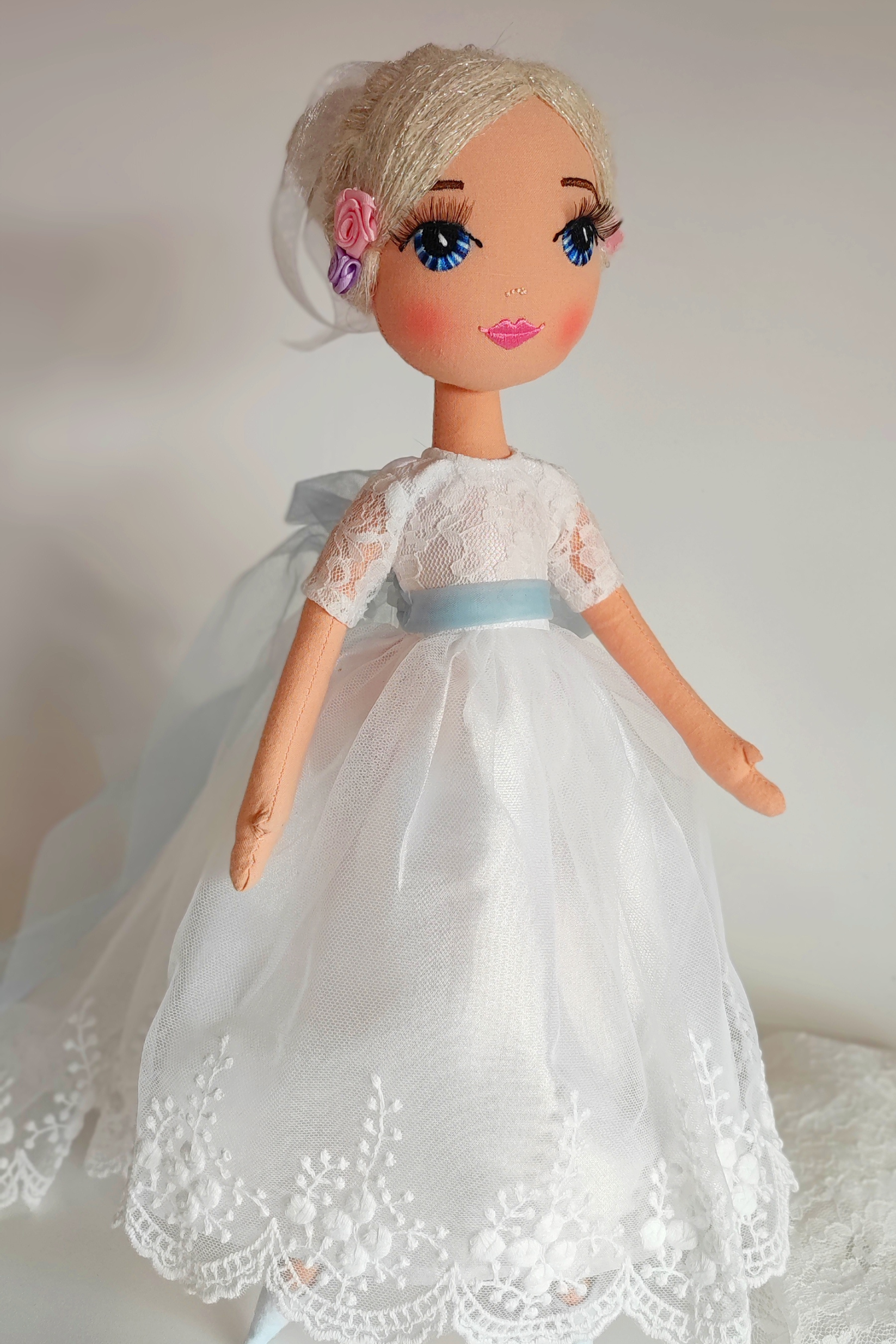 muñeca vestida de novia